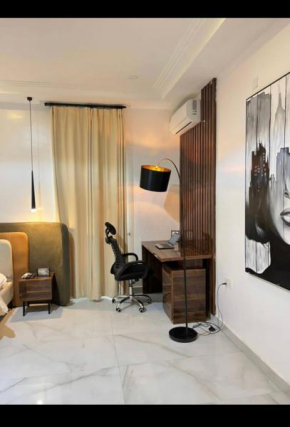 Luxury 3bedroom apartment